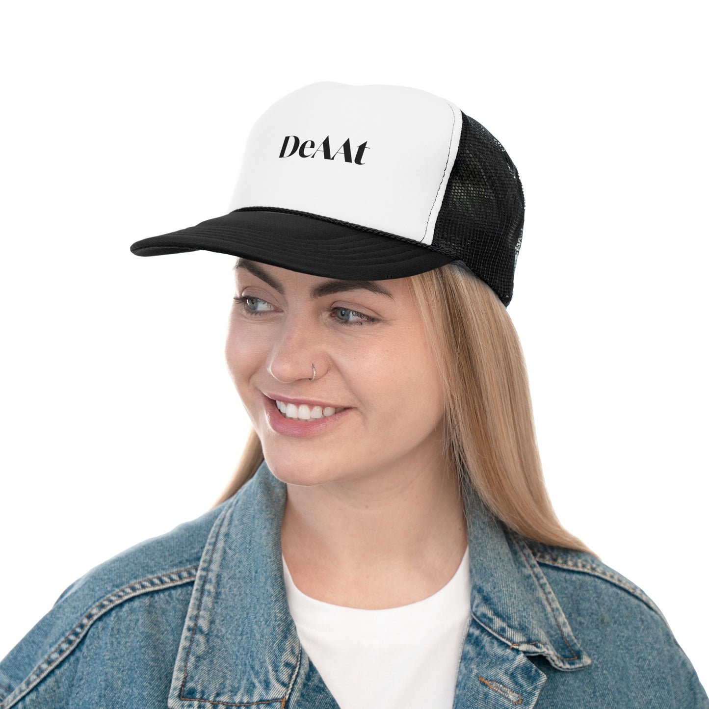 DeAAt Classic Trucker Cap